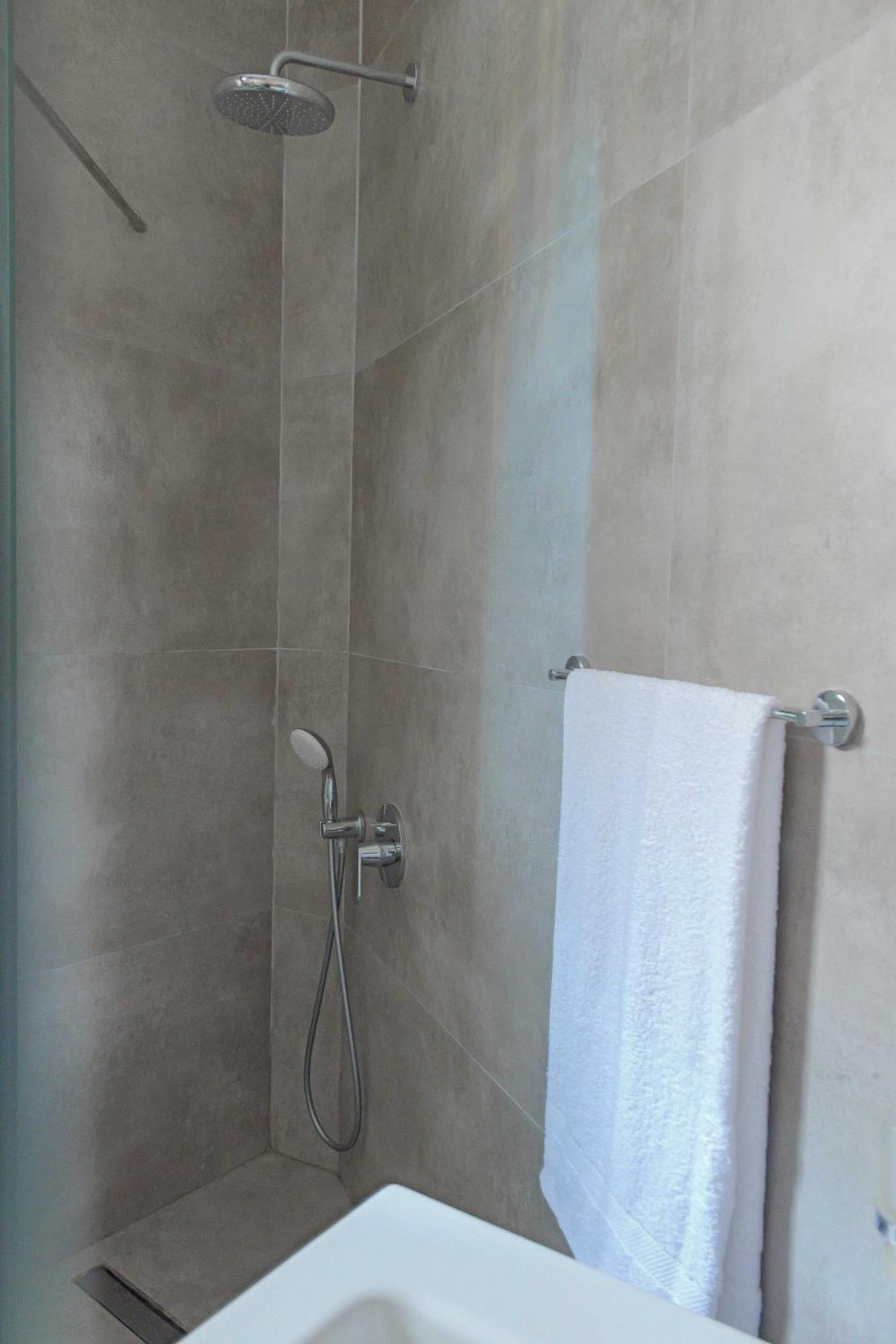Costa Verde Suites Saranda Exteriör bild