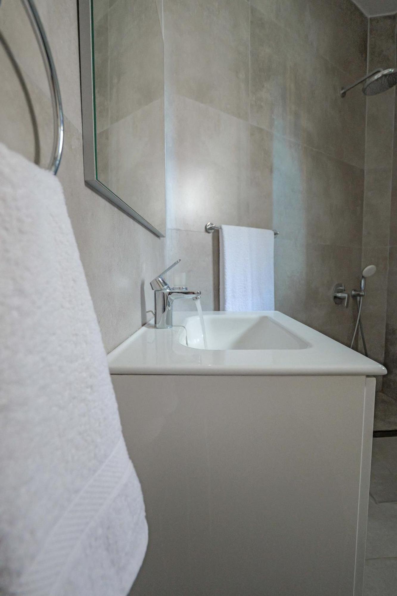 Costa Verde Suites Saranda Exteriör bild