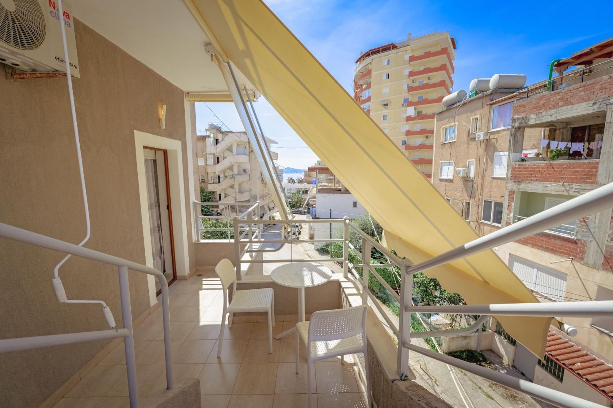 Costa Verde Suites Saranda Exteriör bild